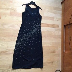 Ann Taylor sleeveless straight dress. Size 10.